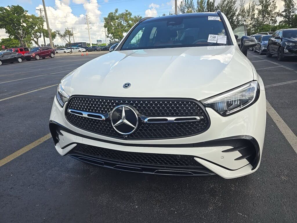 2023 Mercedes-Benz GLC 300 RWD