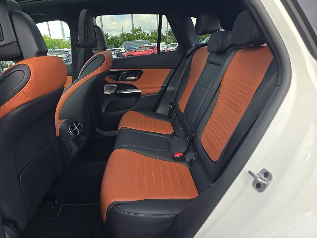 2023 Mercedes-Benz GLC 300 RWD